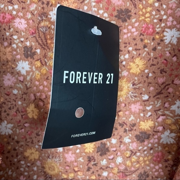 Forever 21 Floral Wrap Dress - Picture 7 of 7